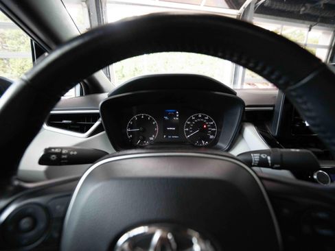 Used 2024 Toyota Corolla SE w/ SE Premium Package FWD image 15