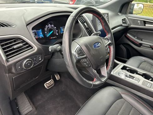 Used 2022 Ford Edge ST-Line image 19