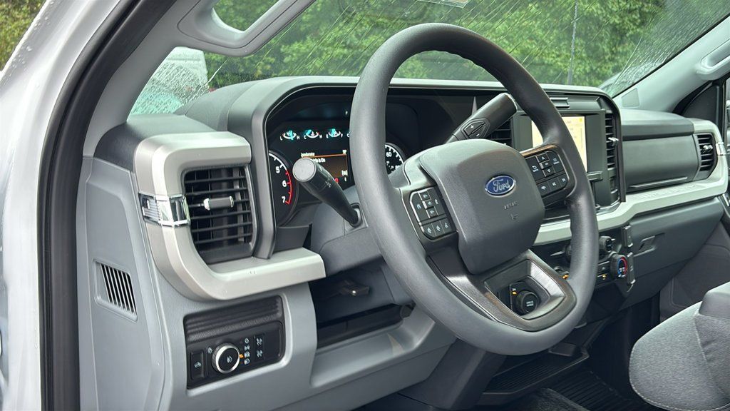 New 2027 Ford F350 XLT w/ Snow Plow Prep Package AWD/4WD image 8