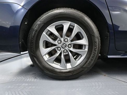 Used 2021 Toyota Sienna LE image 14