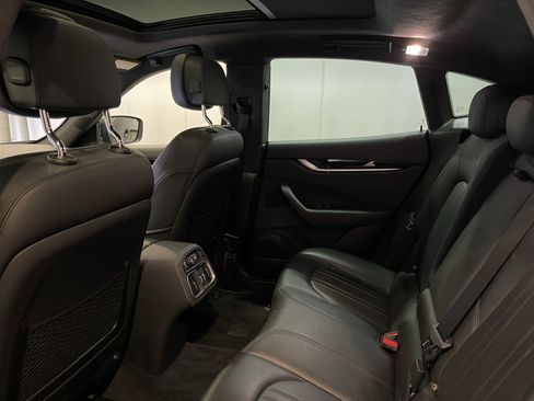 Used 2022 Maserati Levante GT AWD/4WD image 23