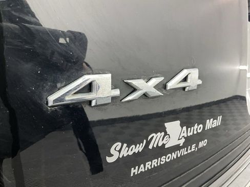 Used 2017 Jeep Compass Latitude image 24