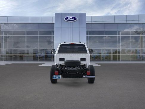 New 2025 Ford F350 XL w/ XL Chrome Package image 5