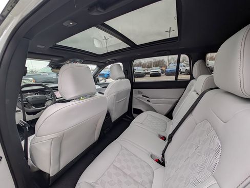 New 2026 Jeep Cherokee Overland image 14