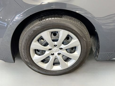 Used 2025 Toyota Corolla LE FWD image 10