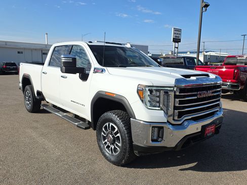 Used 2021 GMC Sierra 2500 SLT w/ SLT Premium Package image 2