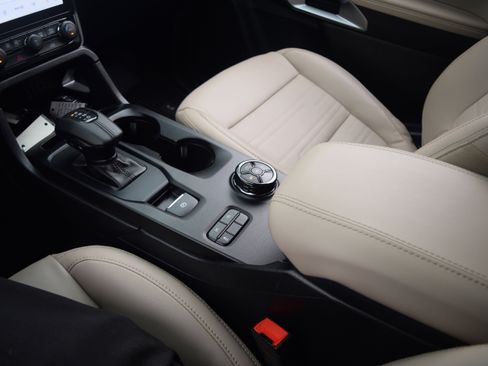 Used 2024 Ford Ranger Lariat w/ Advanced Towing Package image 14