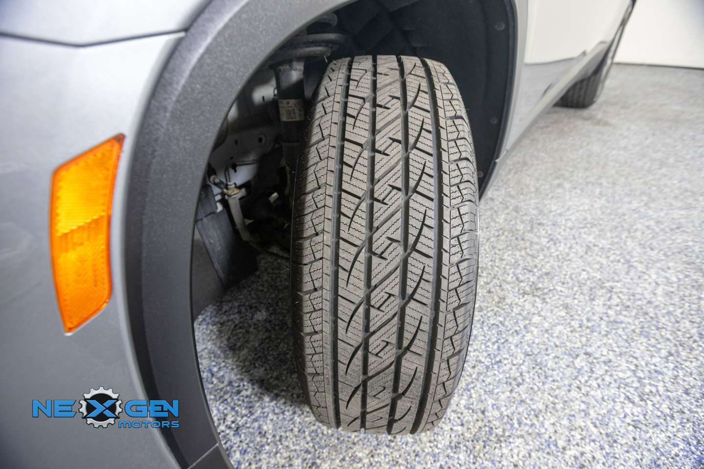 Used 2023 Chevrolet Traverse LT w/ LPO, Floor Liner Package AWD/4WD image 50