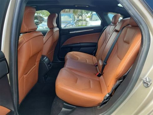 Used 2019 Ford Fusion Titanium image 11