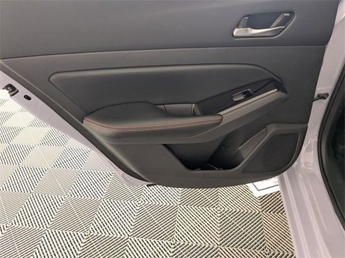 Used 2024 Nissan Altima 2.5 SR image 27