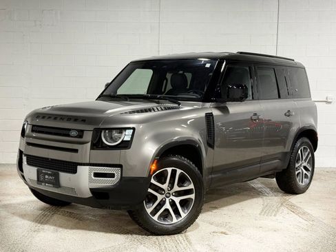 Used 2022 Land Rover Defender 110 S image 2