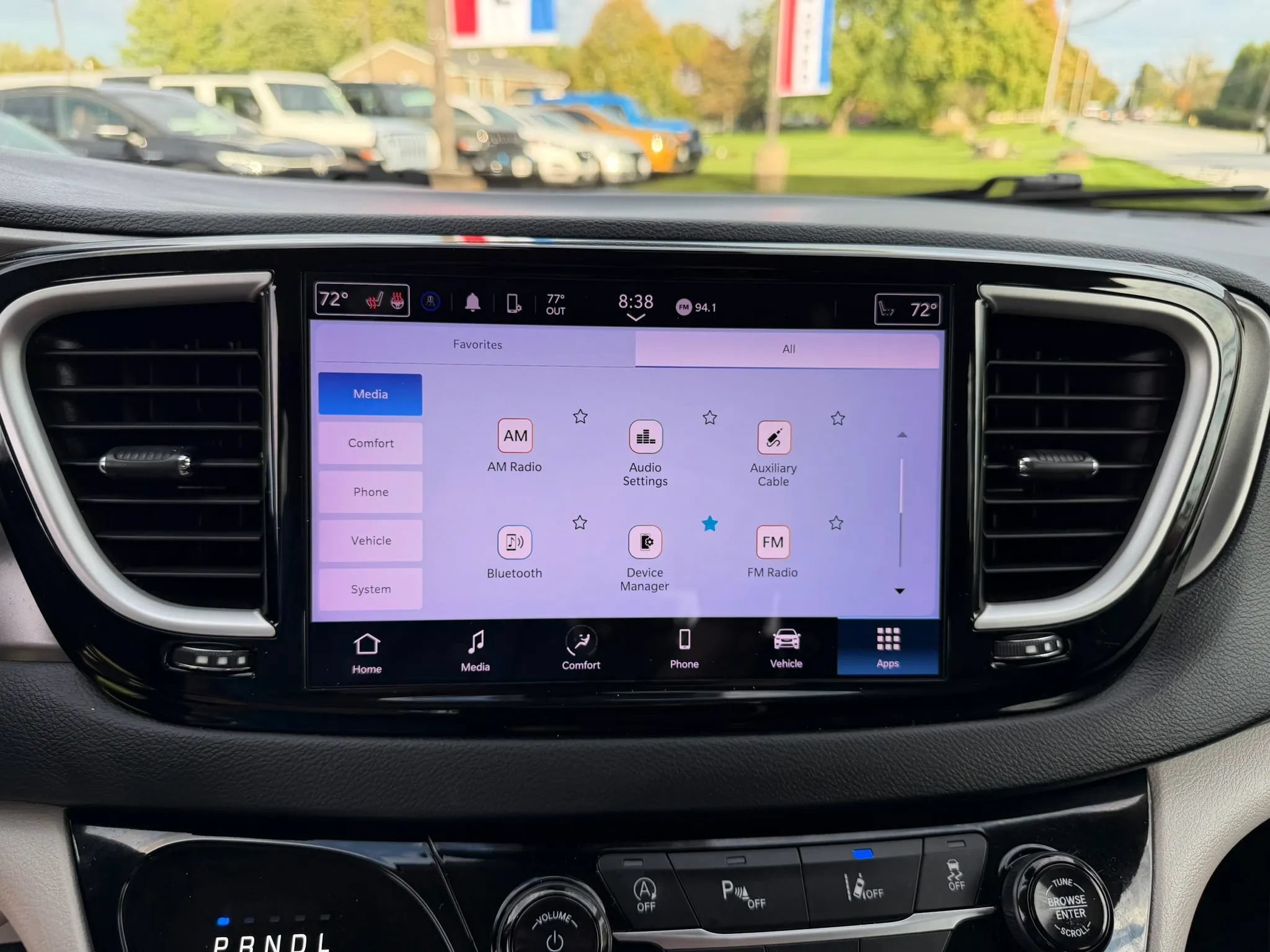 Used 2023 Chrysler Pacifica Touring-L FWD image 26