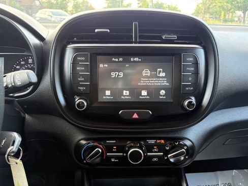Used 2021 Kia Soul LX FWD image 41