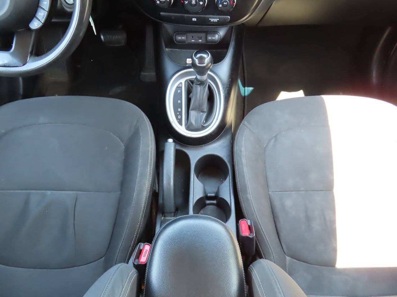 Used 2014 Kia Soul FWD image 15