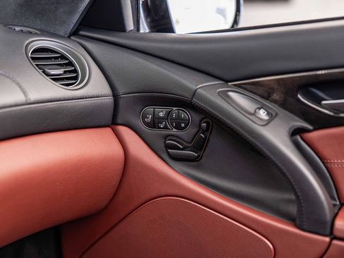 Used 2011 Mercedes-Benz SL 63 AMG w/ Premium I Pkg image 32