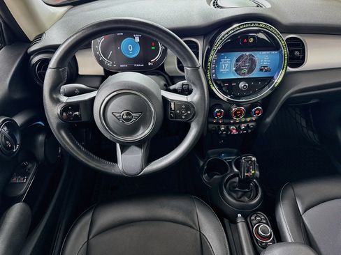 Used 2022 MINI Cooper 2-Door Hardtop FWD image 24