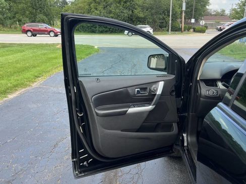 Used 2011 Ford Edge SEL w/ 202A Rapid Spec Order Code image 30