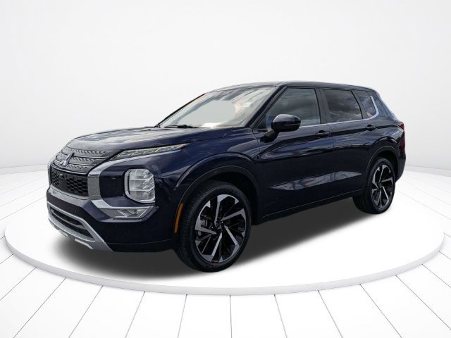 Used 2024 Mitsubishi Outlander SE AWD/4WD image 7