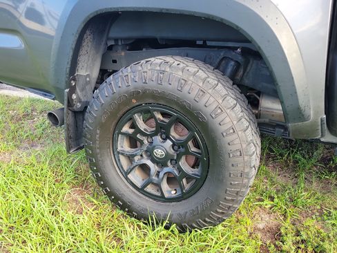 Certified 2023 Toyota Tacoma SR5 RWD image 20