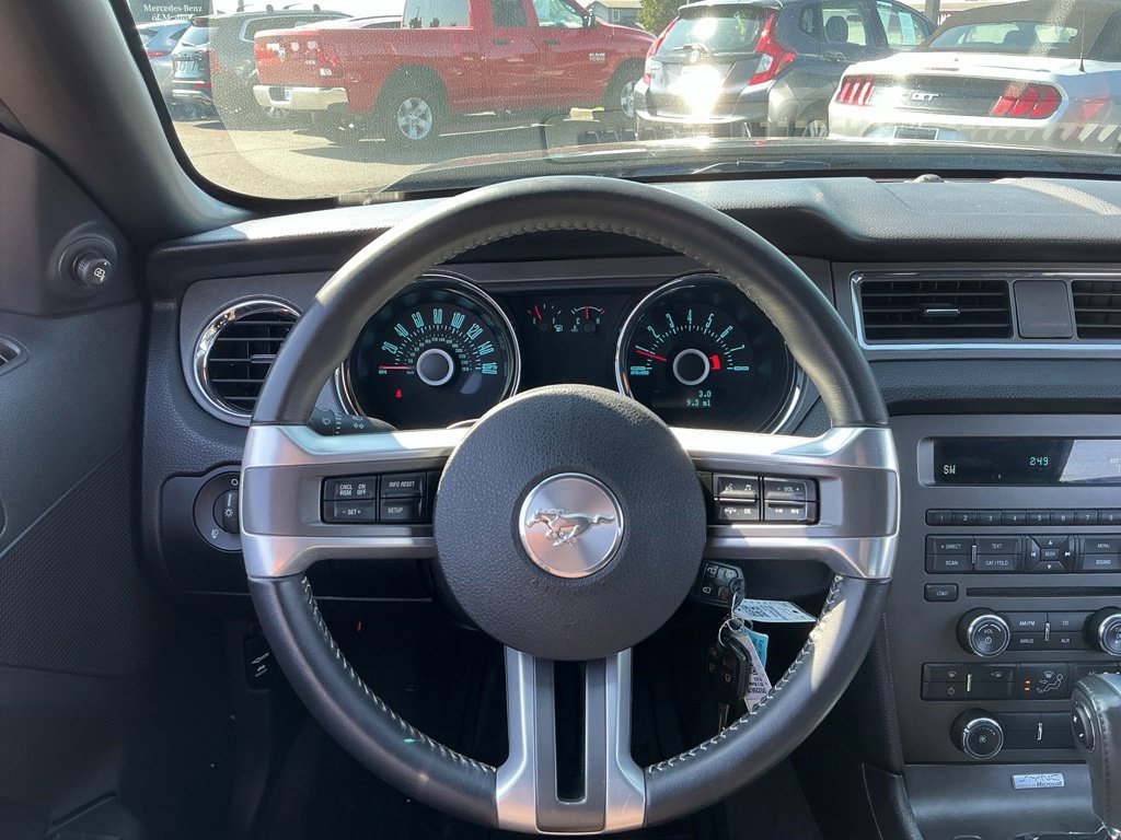 Used 2013 Ford Mustang GT RWD image 31