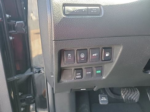 Used 2019 Nissan Rogue SV AWD/4WD image 21