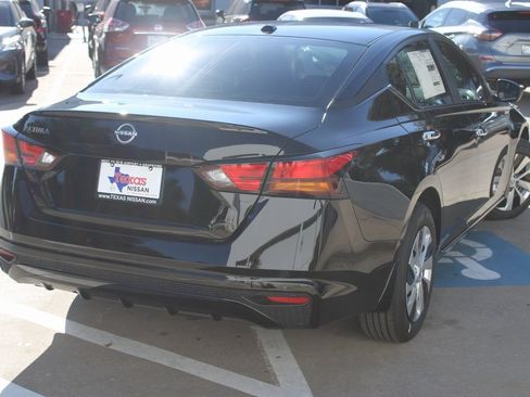 New 2025 Nissan Altima 2.5 S image 5