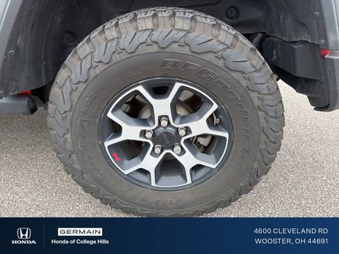 Used 2021 Jeep Wrangler Unlimited Rubicon AWD/4WD image 10