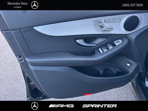Used 2022 Mercedes-Benz GLC 300 image 12