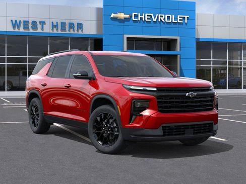 Used 2026 Chevrolet Traverse LT w/ Midnight/Sport Edition AWD/4WD image 7