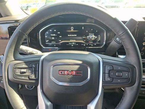 Used 2025 GMC Sierra 1500 Elevation AWD/4WD image 17