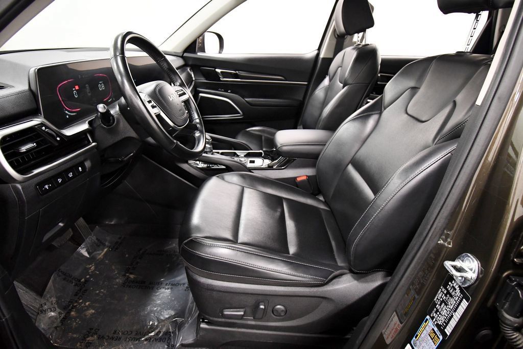 Certified 2025 Kia Telluride S AWD/4WD image 13