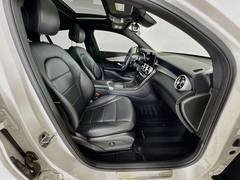 Used 2023 Mercedes-Benz GLC 300 4MATIC Coupe image 30