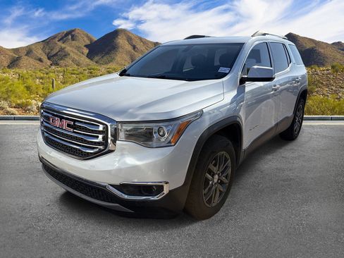 Used 2017 GMC Acadia SLT FWD image 16