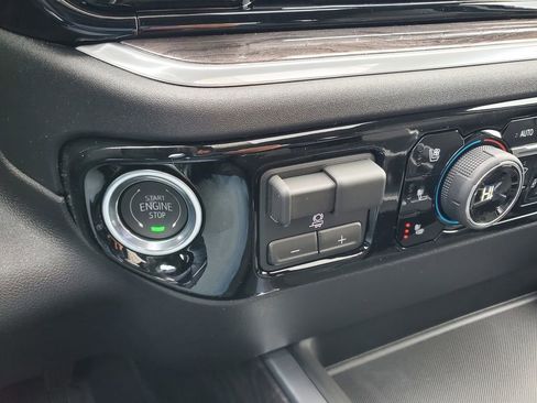 New 2026 Chevrolet Silverado 2500 LTZ w/ LTZ Premium Package image 18