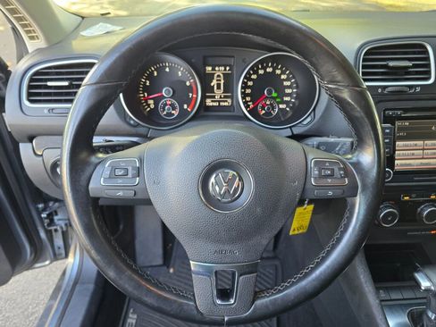 Used 2011 Volkswagen Jetta SE w/ Wheel & Sunroof Pkg image 25