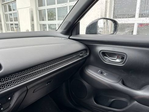 Certified 2024 Honda HR-V Sport image 15