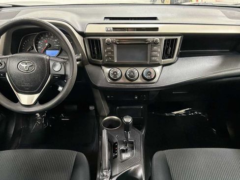 Used 2014 Toyota RAV4 LE AWD/4WD image 25