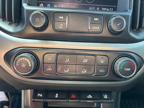 Used 2022 Chevrolet Colorado LT w/ Fleet Safety Package image 20