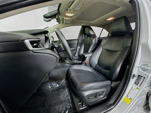 Used 2021 Toyota Corolla XLE image 12