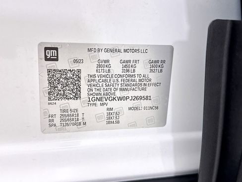 Used 2023 Chevrolet Traverse LT w/ LPO, Cargo Package AWD/4WD image 38