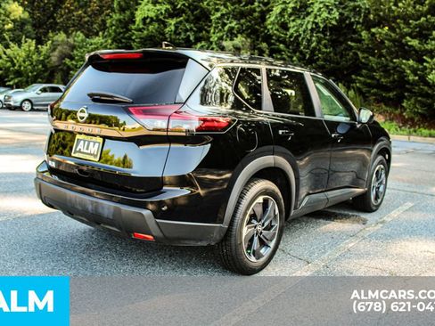 Used 2025 Nissan Rogue SV FWD image 5