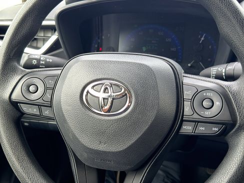 Used 2022 Toyota Corolla LE image 28