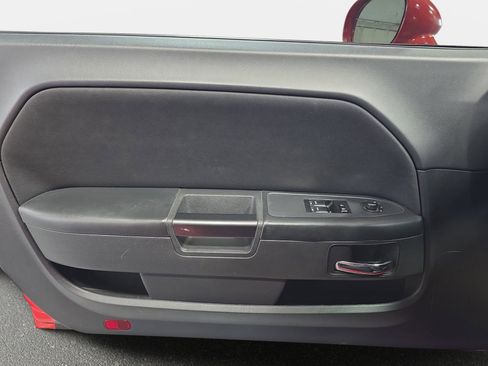 Used 2014 Dodge Challenger SXT w/ Super Sport Group (SS/T) image 25