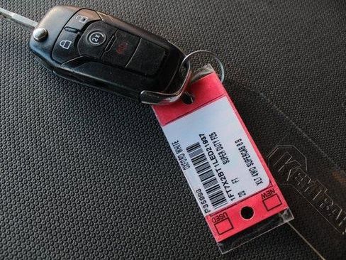 Used 2020 Ford F250 XLT w/ XLT Value Package image 24