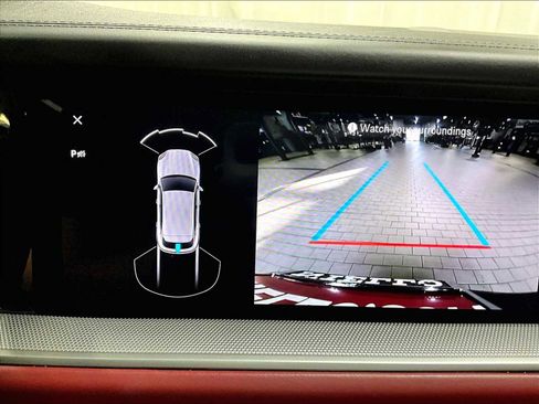 Used 2024 Porsche Cayenne image 21