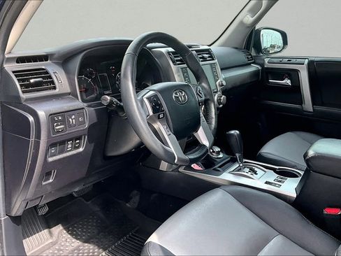 Certified 2021 Toyota 4Runner SR5 Premium w/ Moonroof Package AWD/4WD image 17