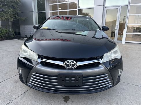 Used 2017 Toyota Camry LE FWD image 5
