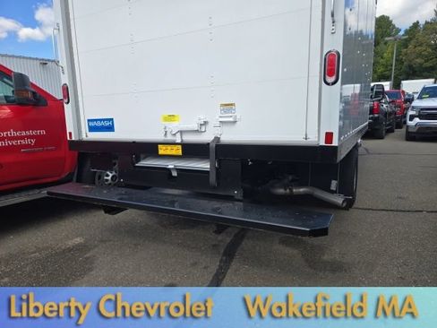 Used 2024 Chevrolet Express 4500 w/ Power Convenience Package RWD image 8