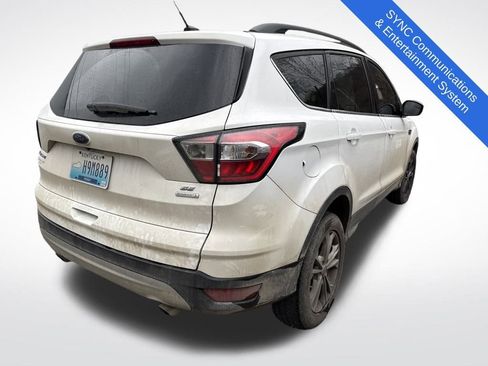 Used 2018 Ford Escape SE image 4