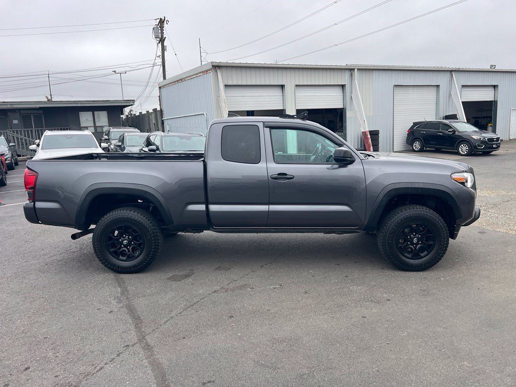 Used 2019 Toyota Tacoma SR w/ SX Package RWD image 8